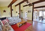 Exposed beams, vaulted ceiling