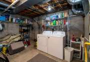 Storage/ laundry